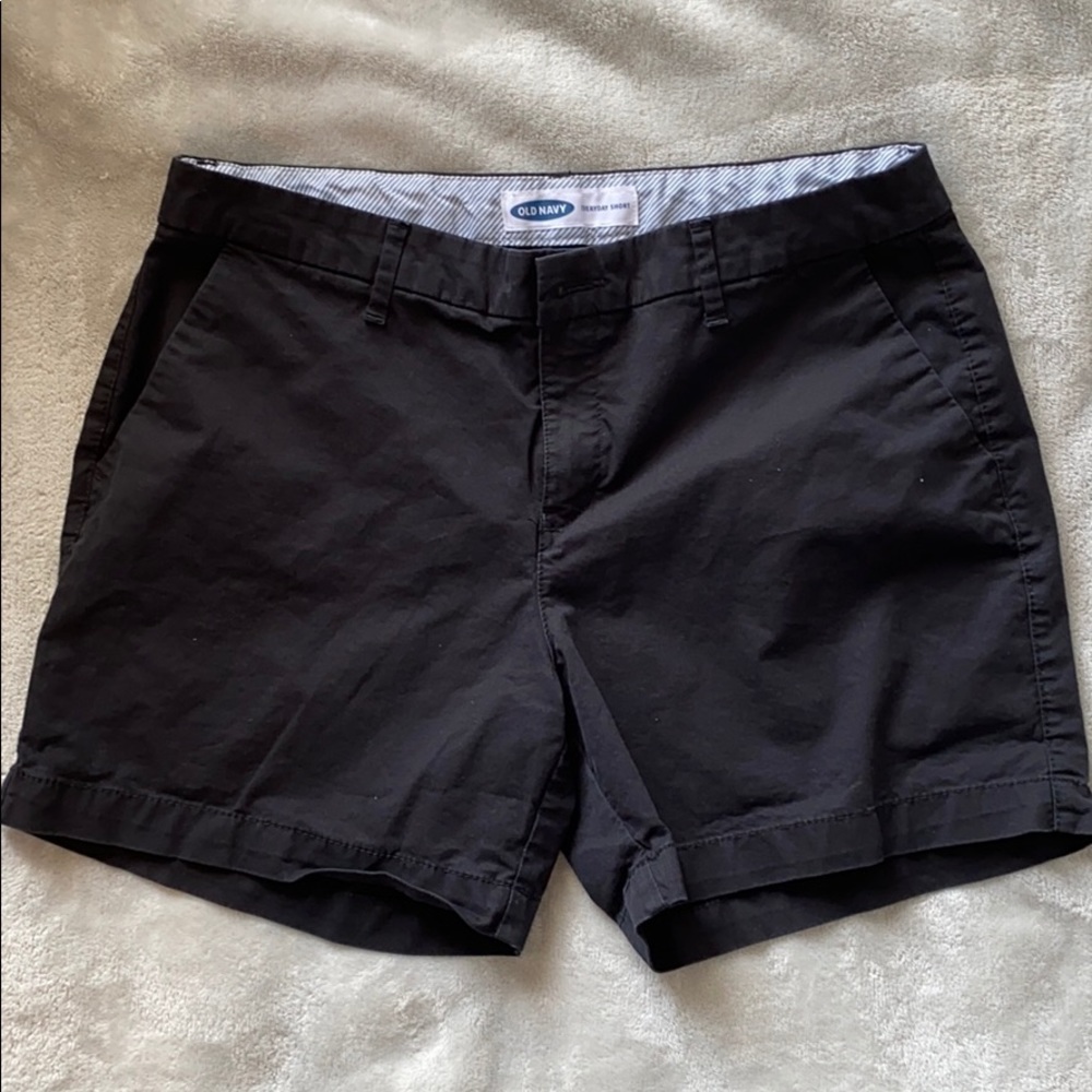 Everyday shorts in black sz 10
